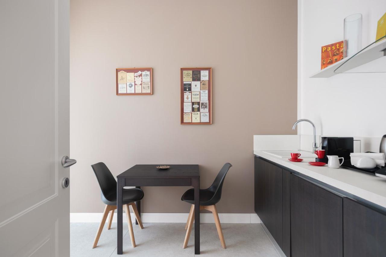 Palazzo Sovrana Serviced Luxury Apartments パレルモ エクステリア 写真
