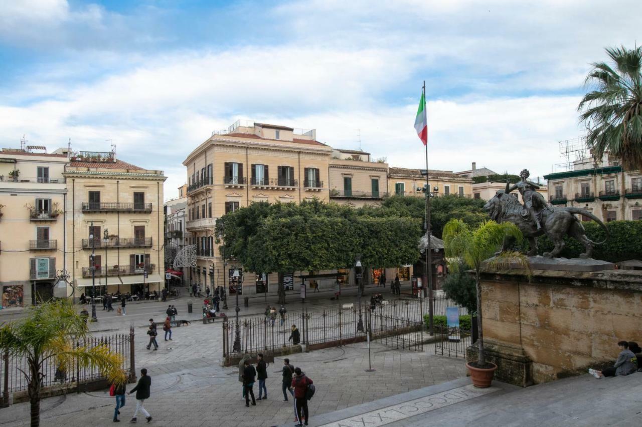 Palazzo Sovrana Serviced Luxury Apartments パレルモ エクステリア 写真
