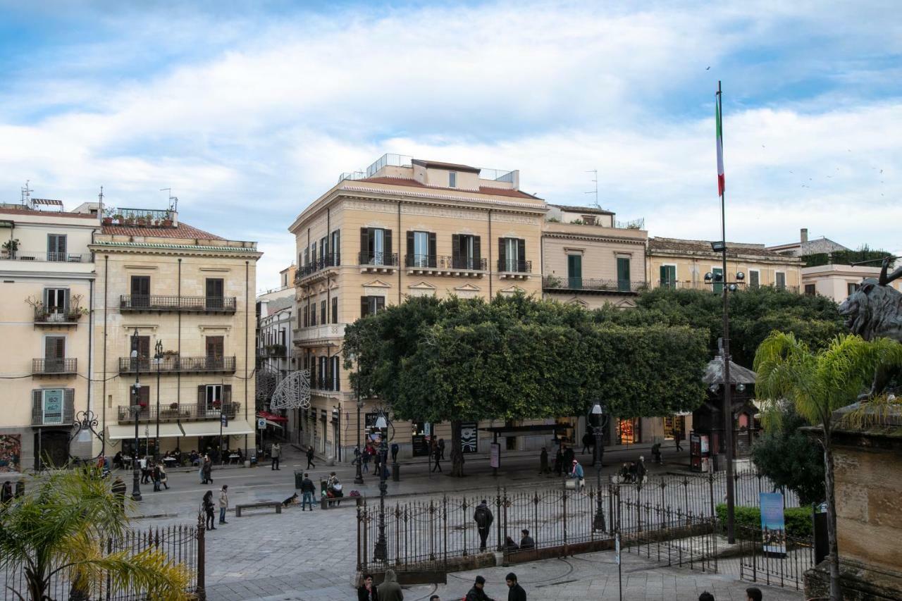 Palazzo Sovrana Serviced Luxury Apartments パレルモ エクステリア 写真